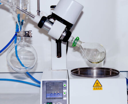 Equipment used for Non-volatile Hydrocarbon (NVH) testing, to determine the mass of grease/oil residue on any specific part